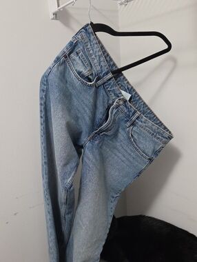 H&M Light Blue Straight-Leg Women's Jeans